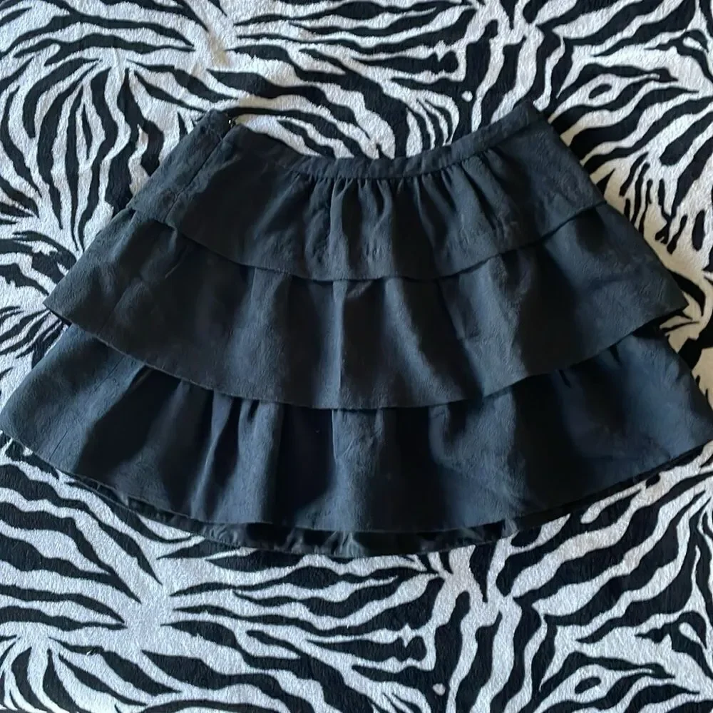 Zara basics ruffled layered black women’s black mini skirt size medium